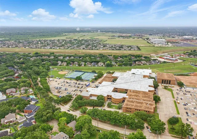35th image of 4144 Greystone Wy #105, Sugar Land, TX 77479 | MLS# 44303627