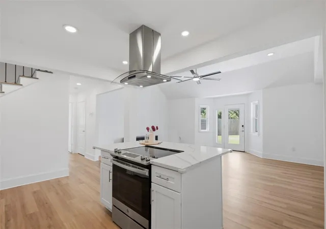 Photo 4 of Single family home for sale at 5734 Cullen Blvd, Houston, TX 77021 | MLS# 35985613 | Listing updated on 2026-10-05