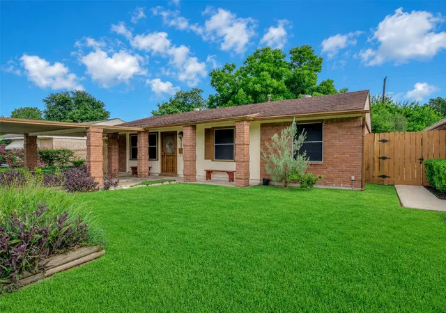 2nd image of 4123 Friar Point Rd, Houston, TX 77047 | MLS# 60143602