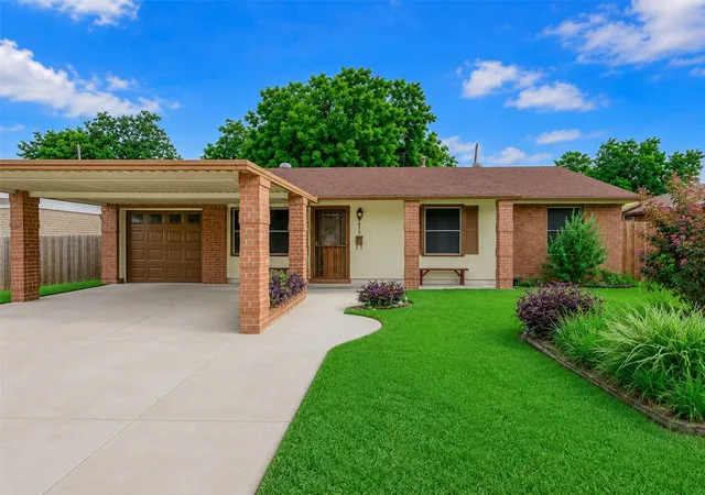 3rd image of 4123 Friar Point Rd, Houston, TX 77047 | MLS# 60143602