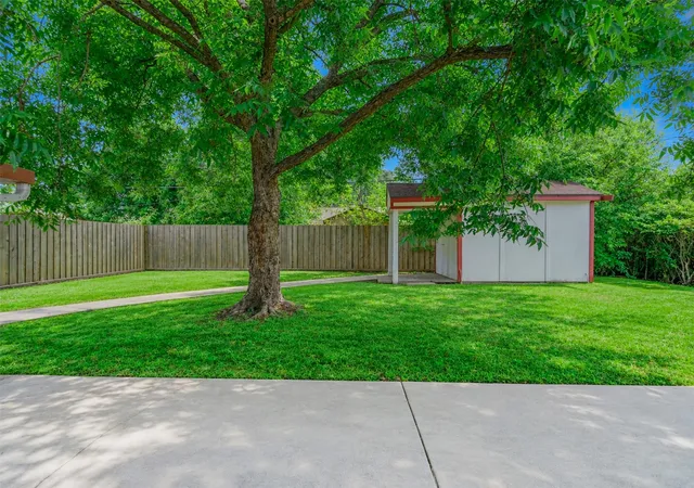 4th image of 4123 Friar Point Rd, Houston, TX 77047 | MLS# 60143602