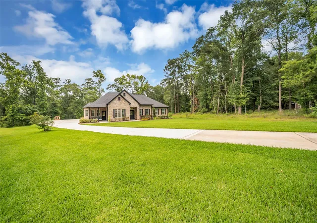 4th image of 14663 Diamond Shrs, Willis, TX 77378 | MLS# 81897570