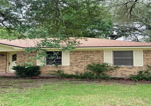 Homes for sale in Winnie, TX | 708 1st St, Winnie, TX 77665 | MLS# 25769876