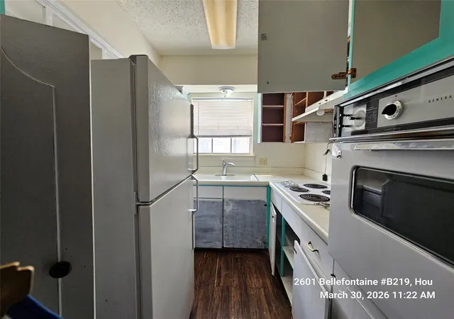 Homes for sale in Houston, TX | 2601 Bellefontaine St #B219, Houston, TX 77025 | MLS# 91141119