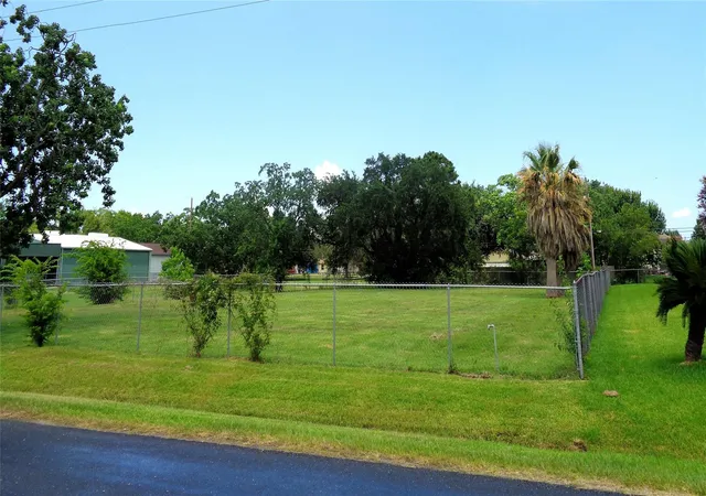 Photo 4 of Land for sale at 3908 20th Street N, Texas City, TX 77590 | MLS# 37715919 | Listing updated on 2026-07-03