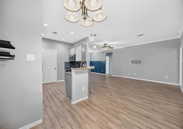 4th image of 3534 Cork Dr, Houston, TX 77047 | MLS# 752373