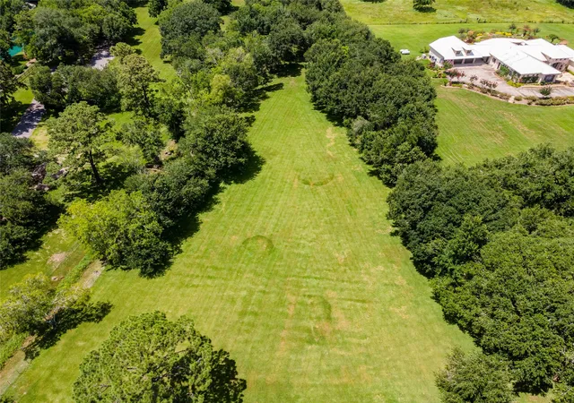 2nd image of 691 Hewitt St, League City, TX 77573 | MLS# 35000827