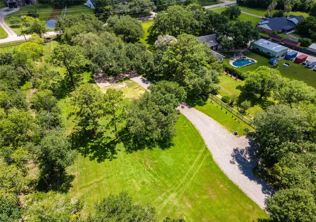 4th image of 691 Hewitt St, League City, TX 77573 | MLS# 35000827