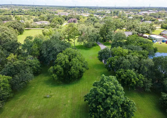 5th image of 691 Hewitt St, League City, TX 77573 | MLS# 35000827