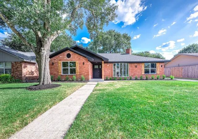 Photo 2 of Single family home for sale at 5507 Valkeith Dr, Houston, TX 77096 | MLS# 33162492 | Listing updated on 2026-09-19
