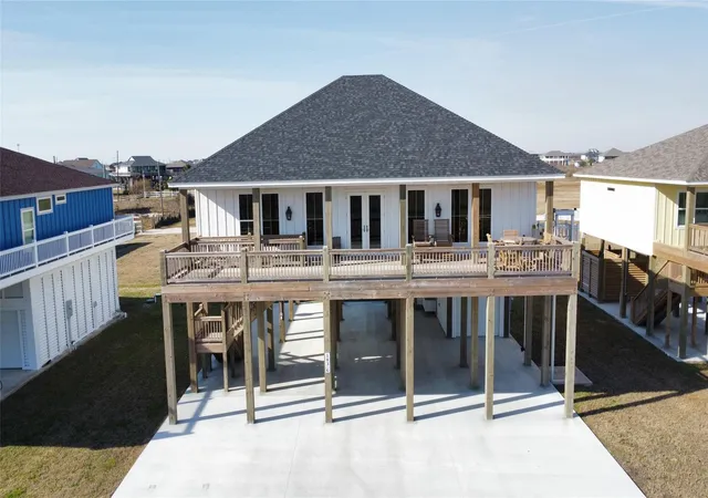 Photo 1 of Single family home for sale at 183 Ocean Shrs Dr, Port Bolivar, TX 77650 | MLS# 88814158 | Listing updated on 2026-08-24