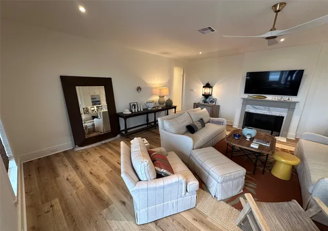 Photo 4 of Single family home for sale at 183 Ocean Shrs Dr, Port Bolivar, TX 77650 | MLS# 88814158 | Listing updated on 2026-08-24