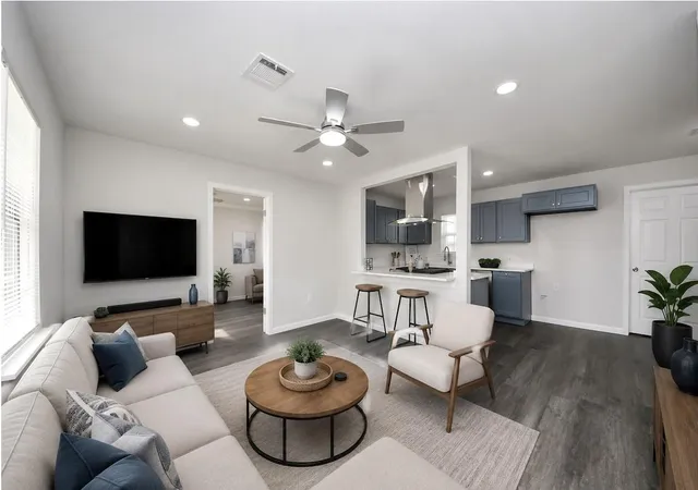 Photo 1 of Sale Pending at 6511 Mohawk St, Houston, TX 77016 | MLS# 72135717 | Listing updated on 2026-09-17
