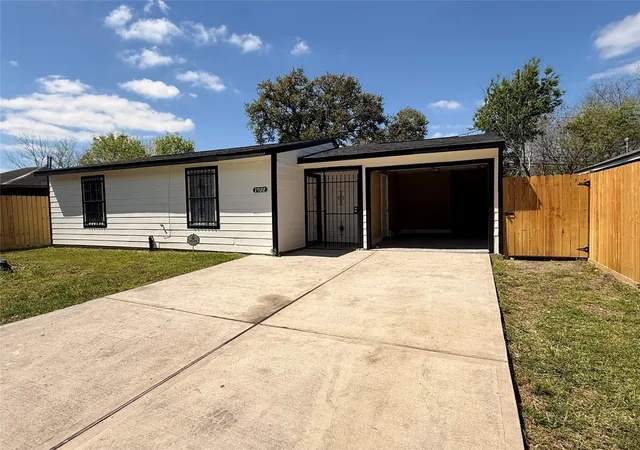 1st image of 7922 Jutland Road Road, Houston, TX 77033 | MLS# 60321949