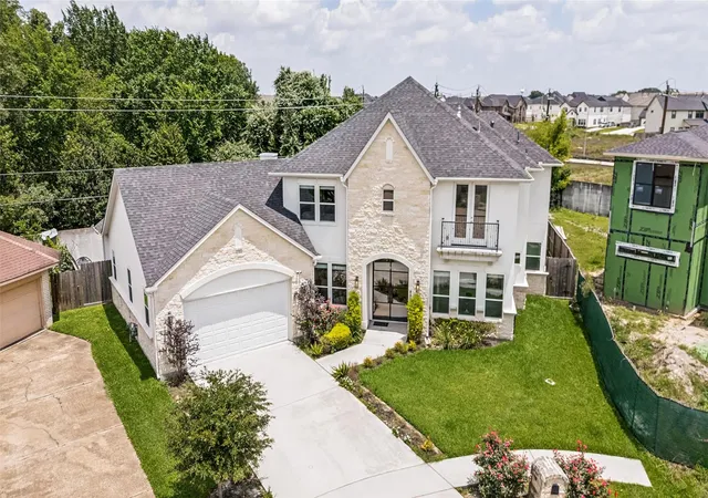 2nd image of 8002 N Circle Dr, Houston, TX 77071 | MLS# 88006352