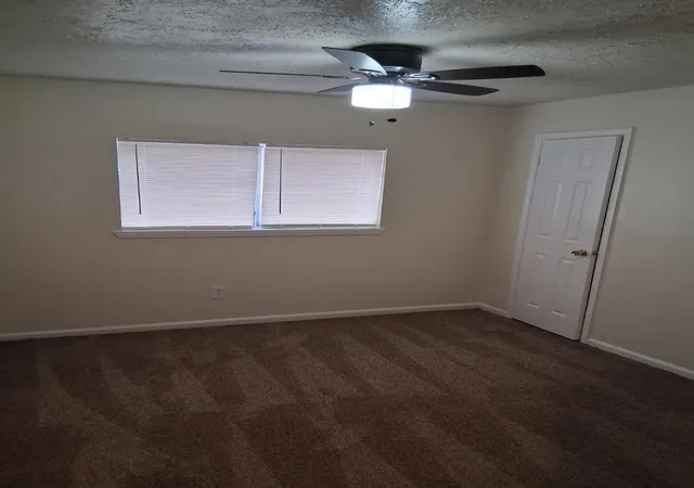Photo 3 of Single family home for sale at 11947 Medicine Bow Cir, Houston, TX 77067 | MLS# 3066945 | Listing updated on 2026-09-24
