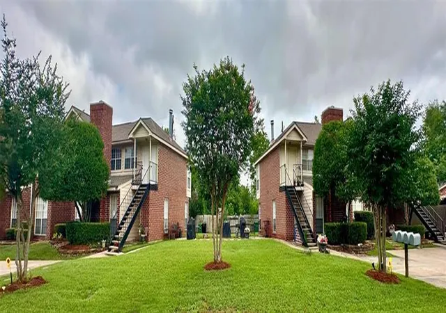 Photo 4 of Multi family home for sale at 7120 Cole Creek Dr, Houston, TX 77092 | MLS# 40380517 | Listing updated on 2026-04-24