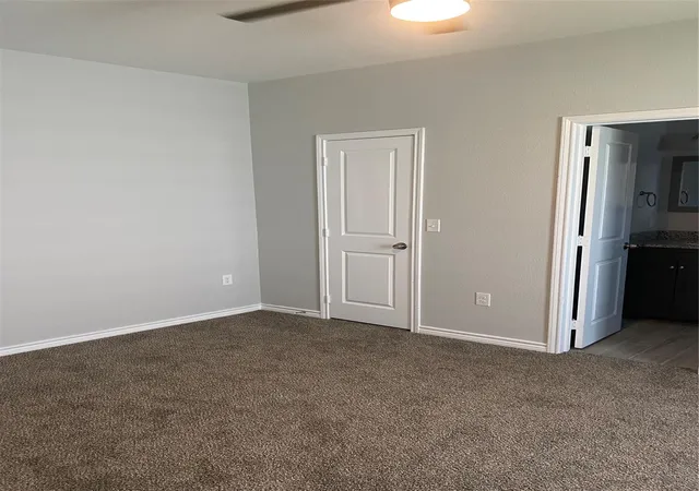 Photo 4 of Single family home for sale at 16871 W Ivanhoe, Montgomery, TX 77316 | MLS# 82013475 | Listing updated on 2026-08-28