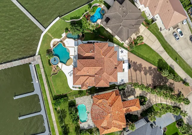 Homes for sale in Kemah, TX | 2240 Marina Wy, Kemah, TX 77565 | MLS# 64316310