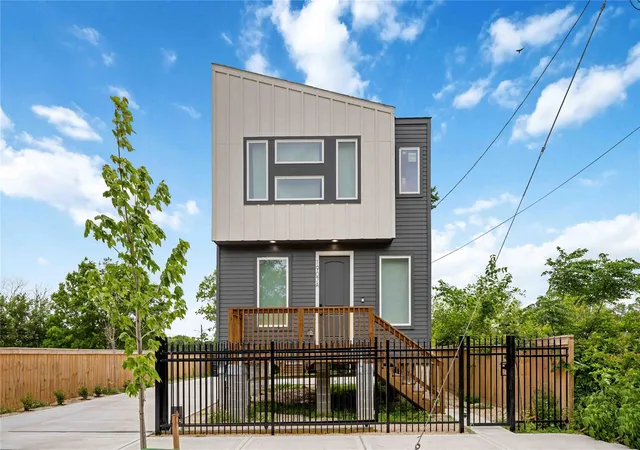 1st image of 1907 Hailey St #A-C, Houston, TX 77026 | MLS# 38943698