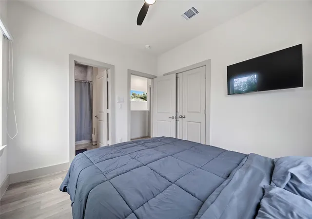 2nd image of 1907 Hailey St, Houston, TX 77026
