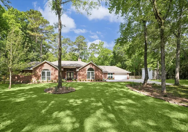 1st image of 40307 Pipestone Rd, Magnolia, TX 77354 | MLS# 3967875