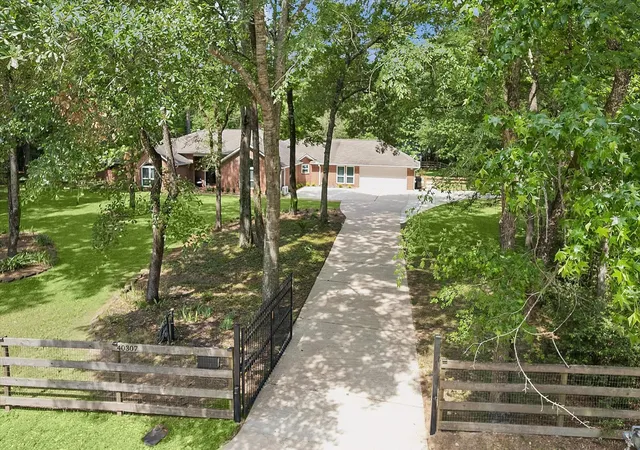 2nd image of 40307 Pipestone Rd, Magnolia, TX 77354 | MLS# 3967875