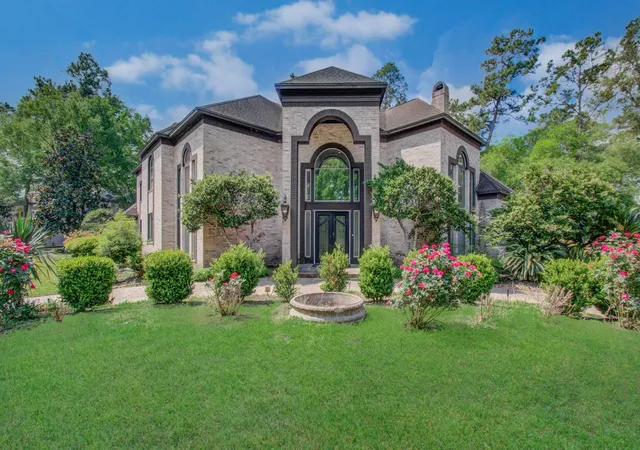 Photo 3 of Single family home for sale at 1703 Brookside Pine Ln, Houston, TX 77345 | MLS# 15588108 | Listing updated on 2026-10-04