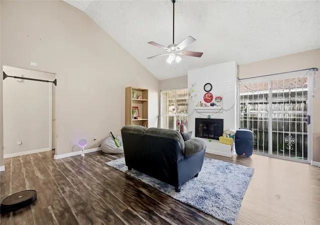 Photo 2 of Single family home for sale at 11747 Yearling Dr, Houston, TX 77065 | MLS# 47109913 | Listing updated on 2026-09-18