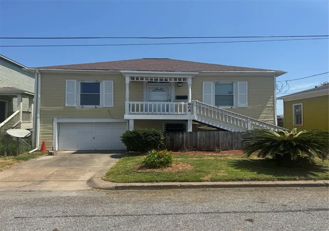 Photo 1 of Single family home for sale at 908 34th St, Galveston, TX 77550 | MLS# 95397795 | Listing updated on 2026-08-26