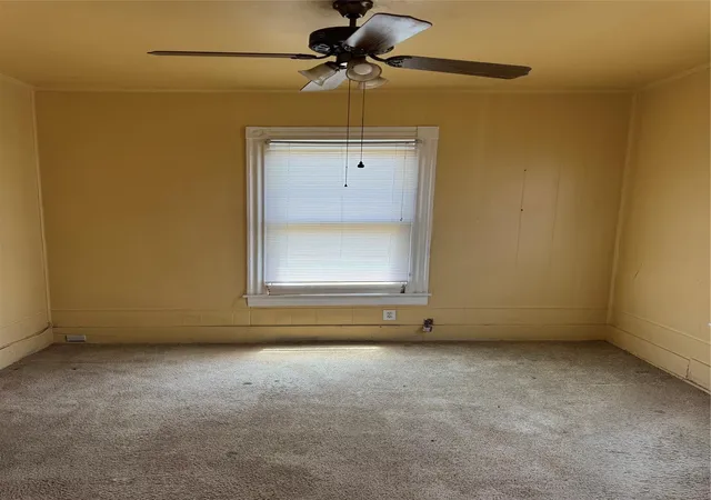 Photo 3 of Single family home for sale at 908 34th St, Galveston, TX 77550 | MLS# 95397795 | Listing updated on 2026-08-26