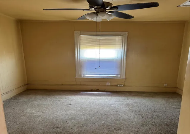 Photo 4 of Single family home for sale at 908 34Th St, Galveston, TX 77550 | MLS# 95397795 | Listing updated on 2026-08-26