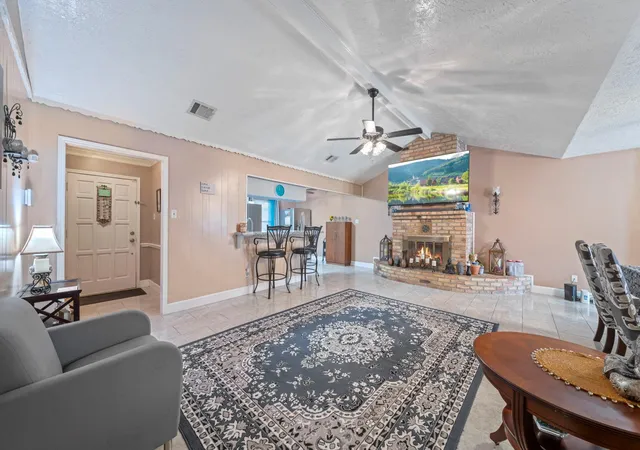 3rd image of 3805 Darling Ave, Pasadena, TX 77503 | MLS# 46151840