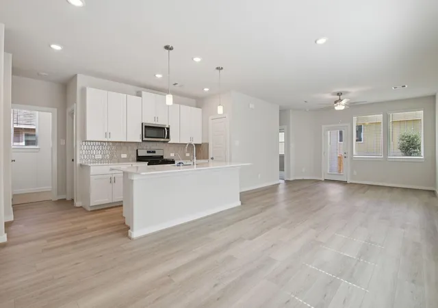 2nd image of 29123 Samuel Gardens Ct, Waller, TX 77484 | MLS# 24769451