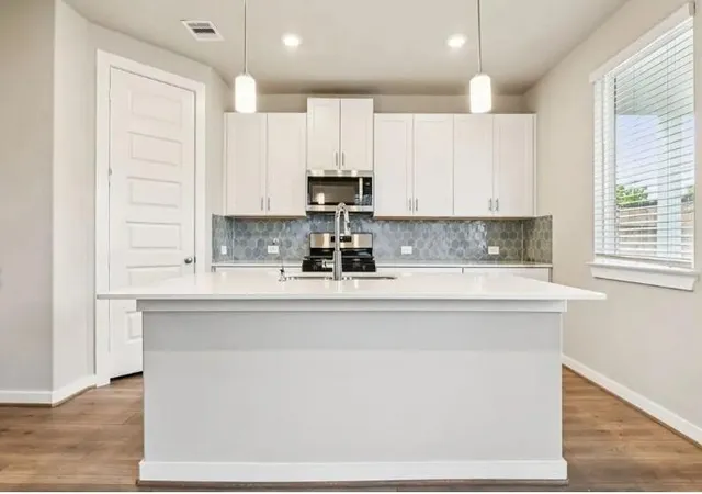 2nd image of 1022 Cedar Pl Ln, Missouri City, TX 77459 | MLS# 93941271