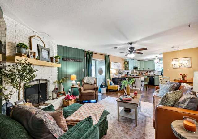 Photo 4 of Sale Pending at 3206 E Cedar Byp Lynchburg Rd, Baytown, TX 77521 | MLS# 24395255 | Listing updated on 2026-09-14