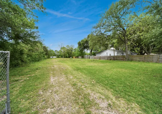 Photo 4 of Land for sale at 703 North Rd, Baytown, TX 77521 | MLS# 10390753 | Listing updated on 2026-06-02