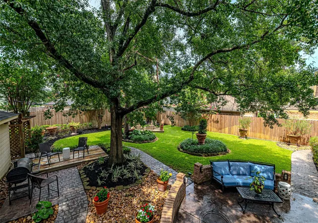 2nd image of 12314 Normont Dr, Houston, TX 77070 | MLS# 48100294