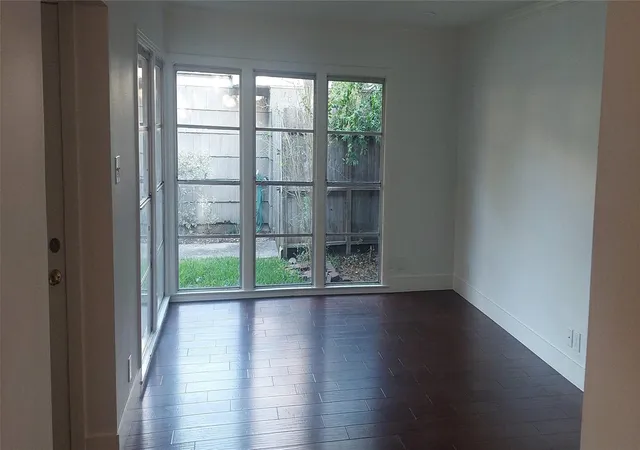 3rd image of 4629 Cedar Oaks Ln, Bellaire, TX 77401 | MLS# 44083418
