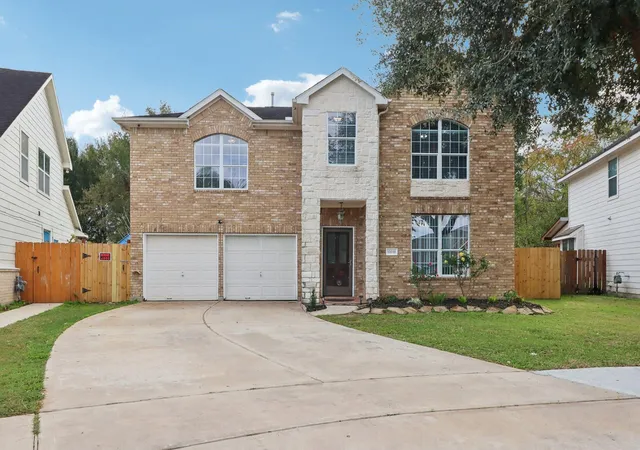 Photo 1 of Single family home for sale at 10038 Yolandita, Houston, TX 77075 | MLS# 78002576 | Listing updated on 2026-09-21