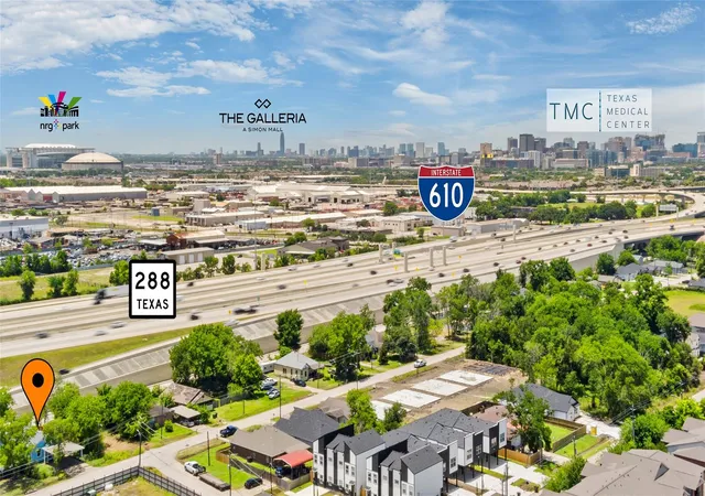 1st image of 8402 Bassett St, Houston, TX 77051 | MLS# 71604593