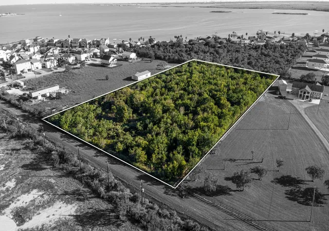 2nd image of 0 Avenue L, Dickinson, TX 77539 | MLS# 38280844