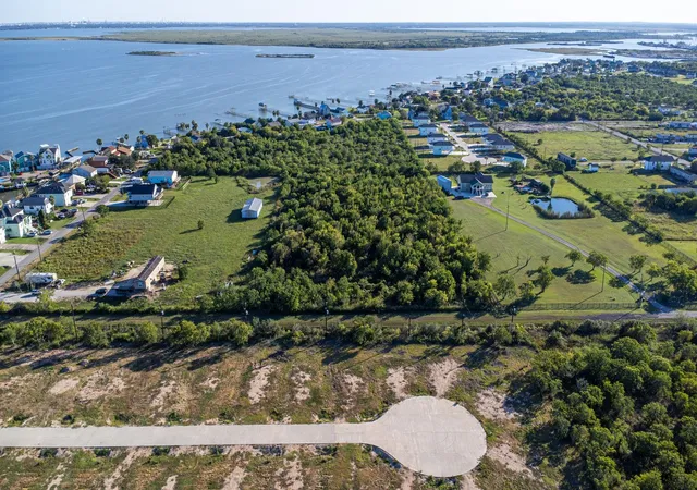 3rd image of 0 Avenue L, Dickinson, TX 77539 | MLS# 38280844