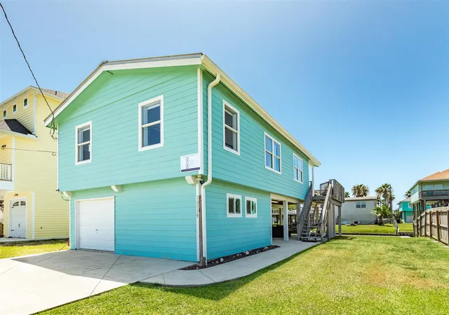 Photo 2 of Single family home for sale at 16519 Nassau Way, Galveston, TX 77554 | MLS# 49514939 | Listing updated on 2025-11-21