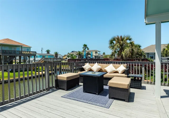 Photo 3 of Single family home for sale at 16519 Nassau Way, Galveston, TX 77554 | MLS# 49514939 | Listing updated on 2025-11-21