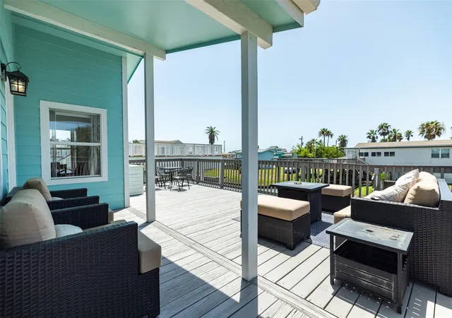 Photo 4 of Single family home for sale at 16519 Nassau Way, Galveston, TX 77554 | MLS# 49514939 | Listing updated on 2025-11-21