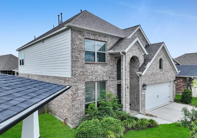 Photo 2 of Single family home for sale at 19407 Filly Chase Ct, Tomball, TX 77377 | MLS# 80912121 | Listing updated on 2026-09-01