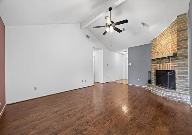 Photo 4 of Single family home for sale at 7522 Flair Oaks Dr, Houston, TX 77040 | MLS# 78120696 | Listing updated on 2026-08-22