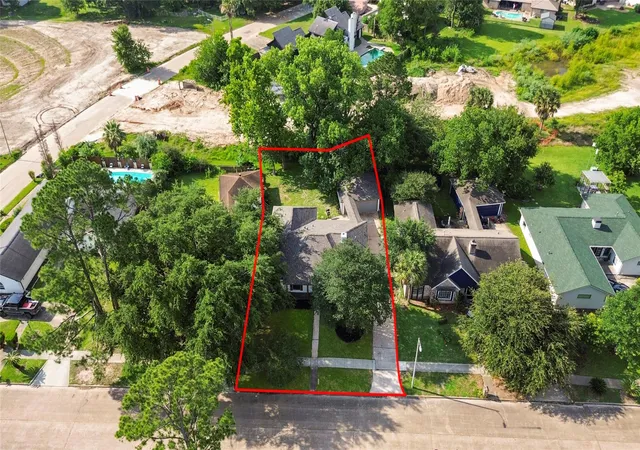 5th image of 6011 Green Falls Dr, Houston, TX 77088 | MLS# 60838250