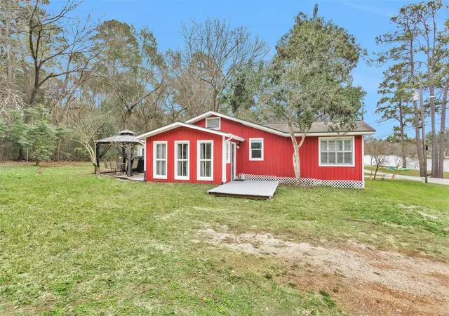 Photo 1 of Single family home for sale at 1607 E Pine Lake Cir, Montgomery, TX 77316 | MLS# 74234797 | Listing updated on 2026-09-03